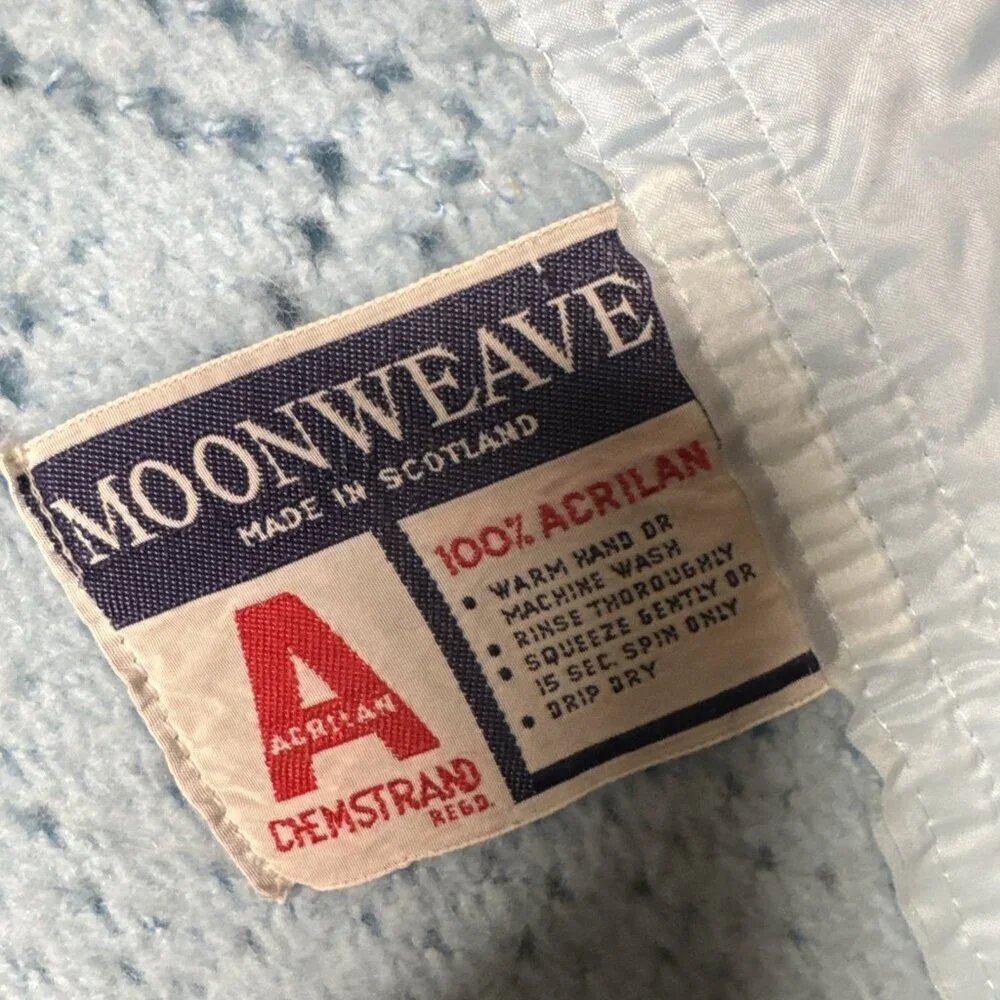 Vintage Moonweave Scotland Blue Cellular Blue Blanket Satin Trim‎  Acrylic 70x88